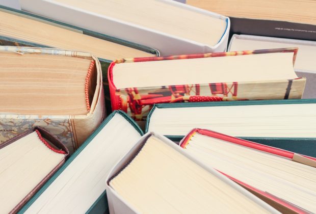 Egzamin Ósmoklasisty a Lektury: Jak Przygotować Się do Testu Znając Wymagane Książki