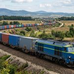 Jak wybrać firmę do kolejowego transportu towarów z Chin do Polski